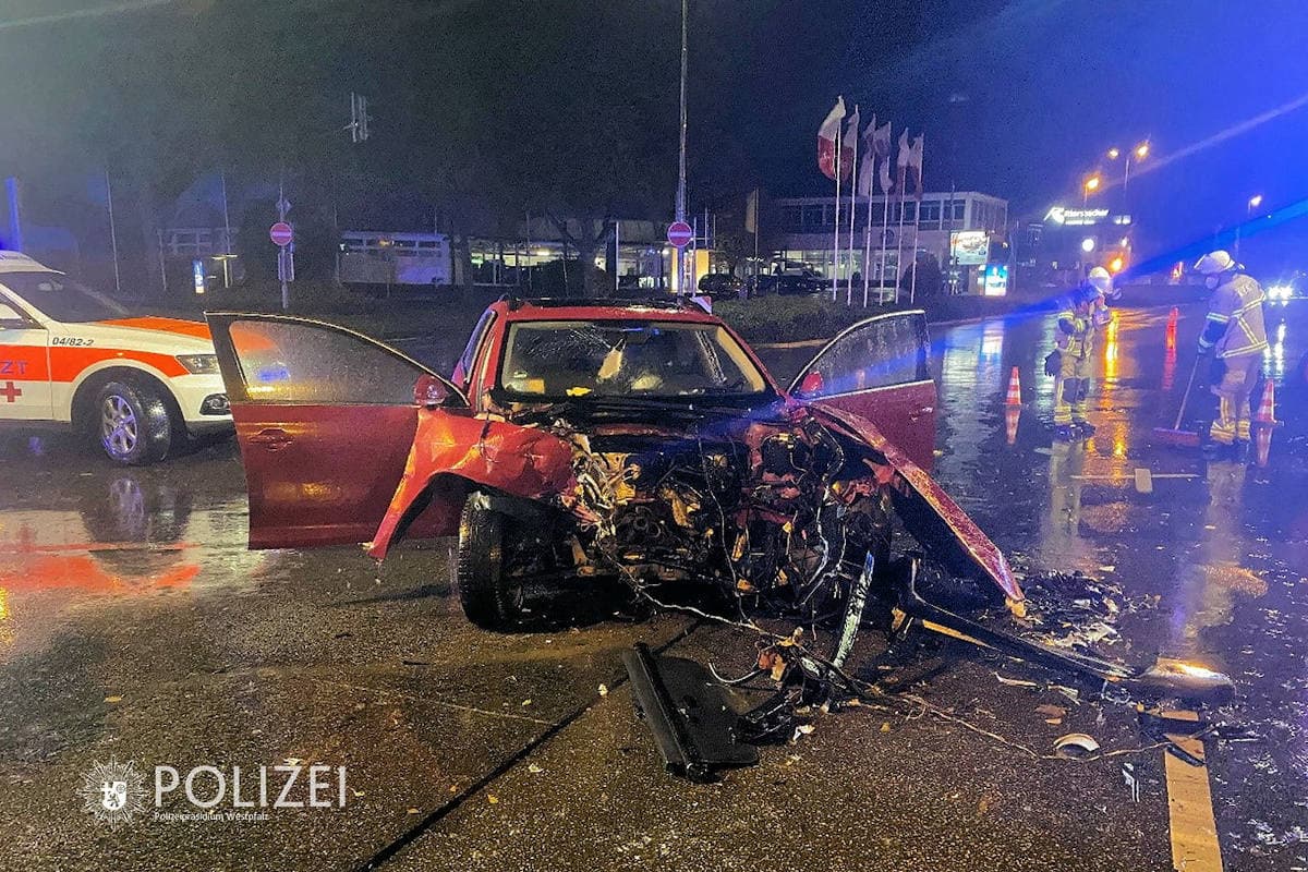 Kaiserslautern – Pkw rammt Polizeistreife im Einsatz