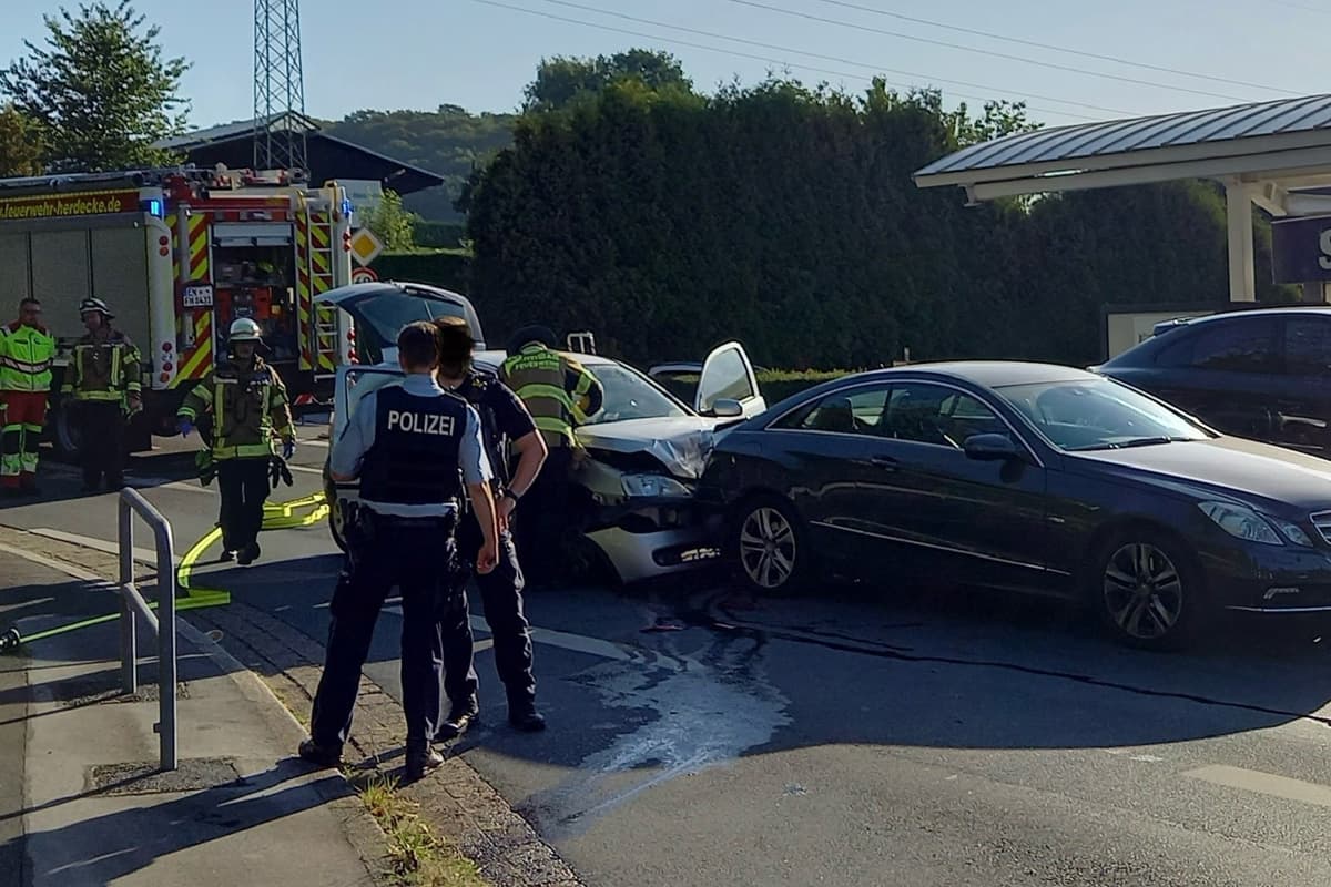 Herdecke NW – Eine verletzte Person nach Auffahrunfall